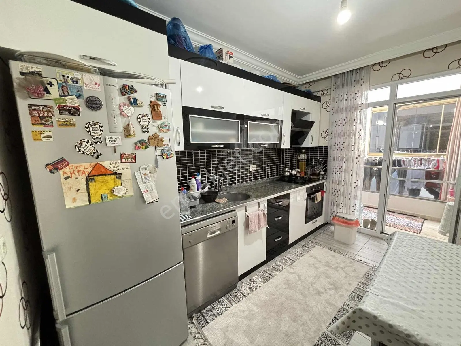 Merkezde Acil Satılık 2+1 Arakat D.gazlı Daire Kredi Sınırı Yok