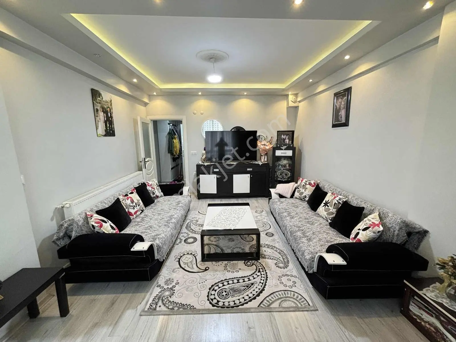 Merkezde Acil Satılık 2+1 Arakat D.gazlı Daire Kredi Sınırı Yok — fotoğraf 2