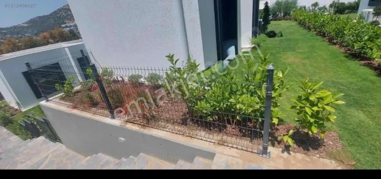 Bodrum Merkez Yokuşbaşı’nda Satılık Yerden Isıtmalı, Eşyalı 2+1 Bahçe Katı — fotoğraf 2