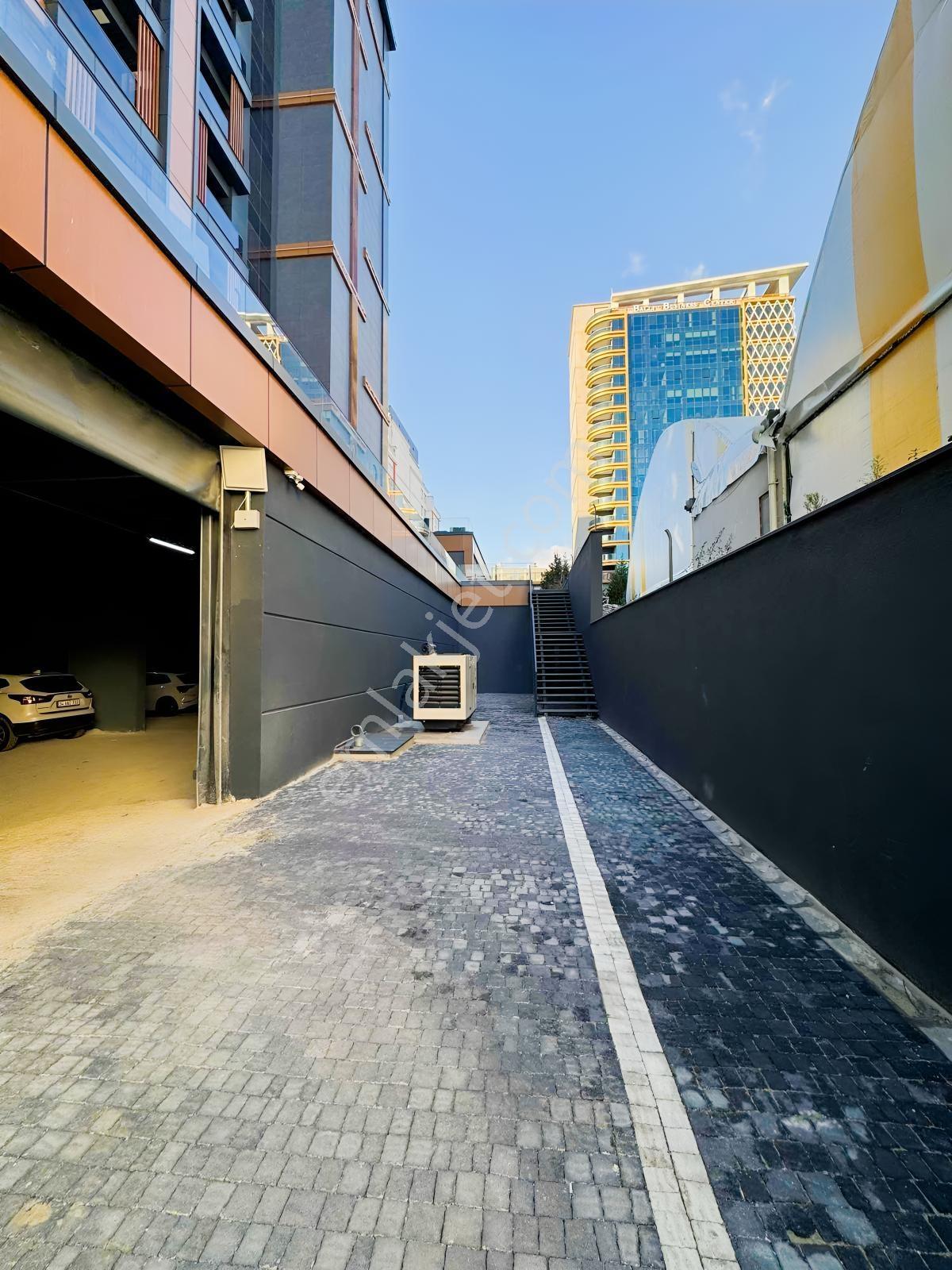 Alipaşa Mahallesin"de Ofise Uygun | Uysal Centroda 55 M² 1+1 — fotoğraf 3