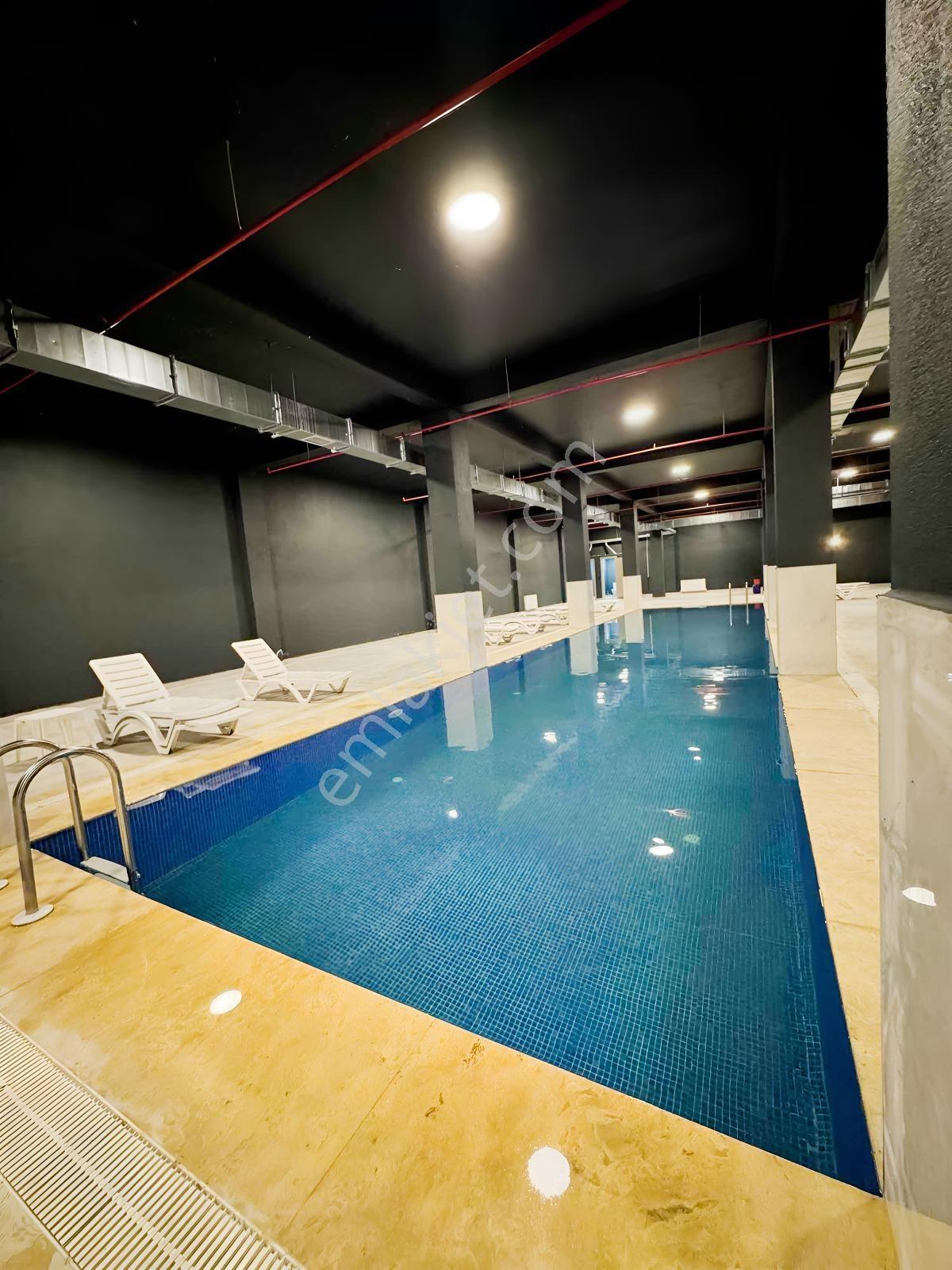 Alipaşa Mahallesin"de Ofise Uygun | Uysal Centroda 55 M² 1+1 — fotoğraf 4