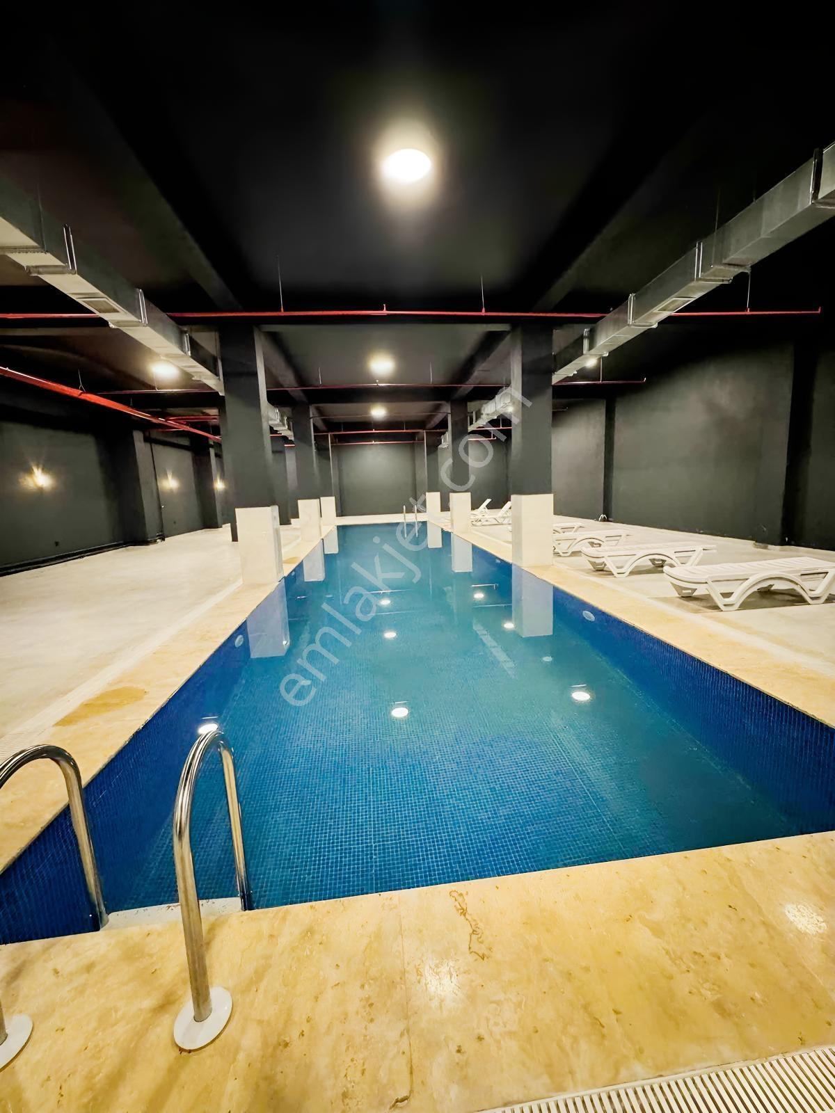 Alipaşa Mahallesin"de Ofise Uygun | Uysal Centroda 55 M² 1+1 — fotoğraf 5