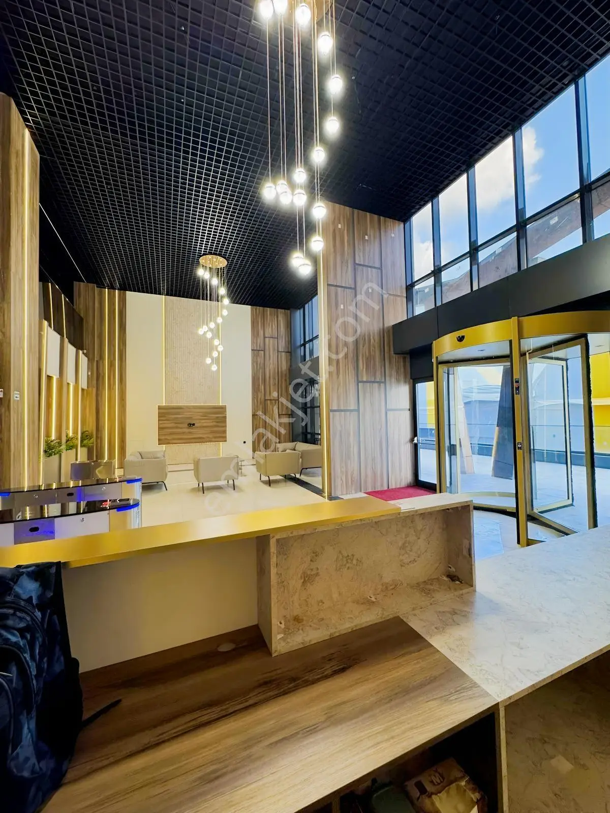 Alipaşa Mahallesin"de Ofise Uygun | Uysal Centroda 55 M² 1+1 — fotoğraf 11