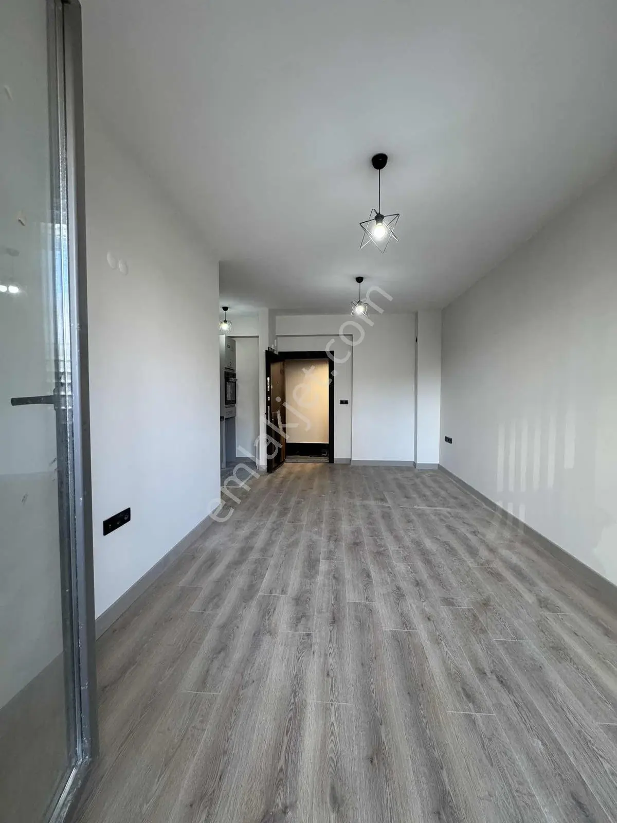 Alipaşa Mahallesin"de Ofise Uygun | Uysal Centroda 55 M² 1+1 — fotoğraf 17