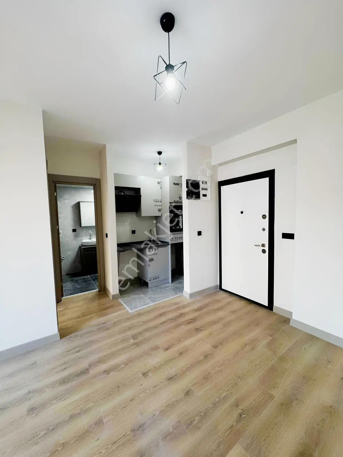 Alipaşa Mahallesin"de Ofise Uygun | Uysal Centroda 55 M² 1+1 — fotoğraf 29