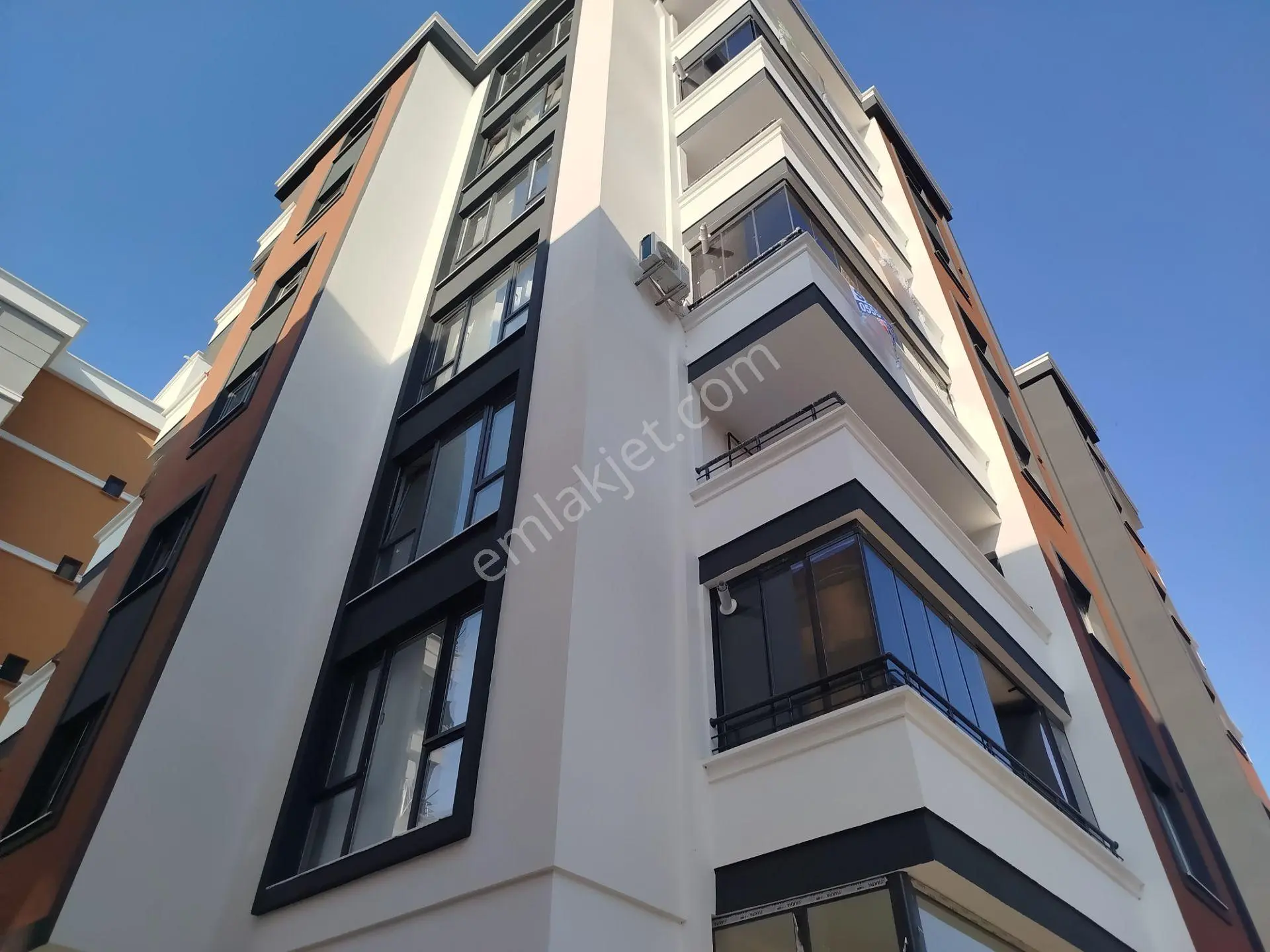 Yeski Emlâk İnşaattan Satılık 3+1 Daire Caddeye Cephe — fotoğraf 3