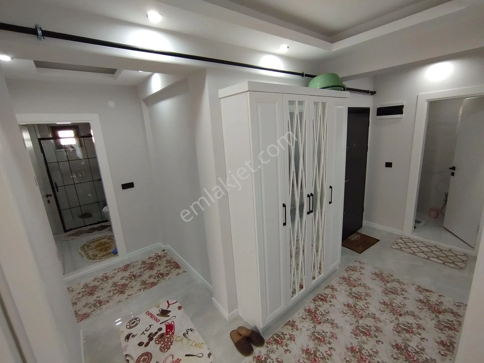 Yeski Emlâk İnşaattan Satılık 3+1 Daire Caddeye Cephe — fotoğraf 14