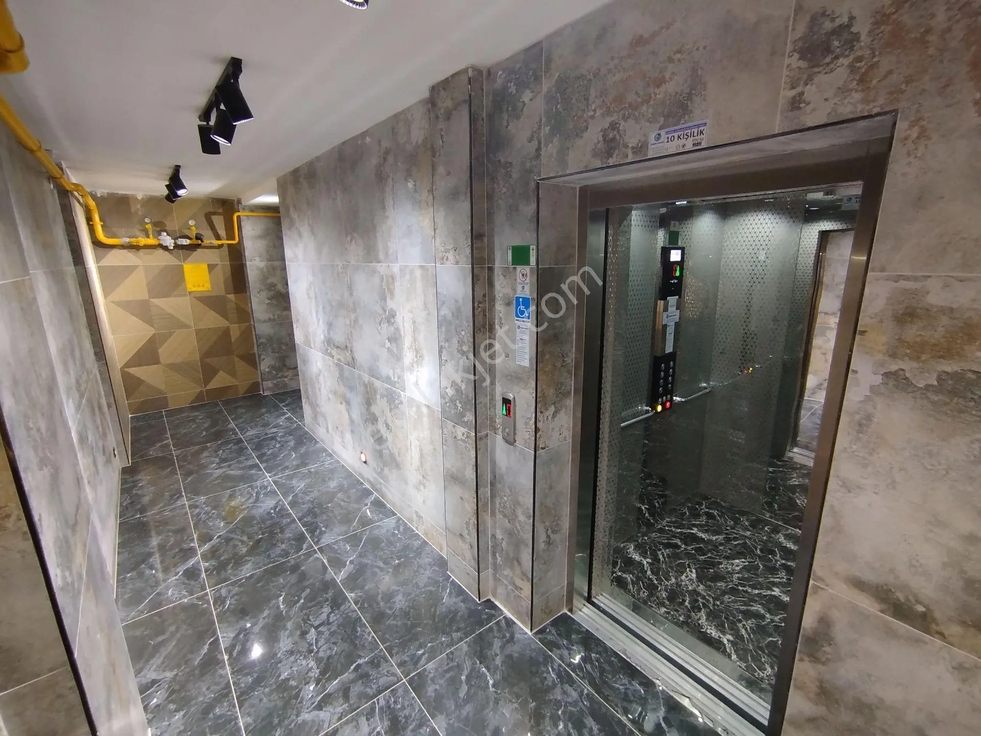 Yeski Emlâk İnşaattan Satılık 3+1 Daire Caddeye Cephe — fotoğraf 38