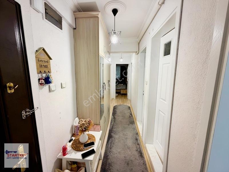 Startkey Artıdan Bayraklı Osmangazi Mahallesi Satılık 2+1 Daire — fotoğraf 5