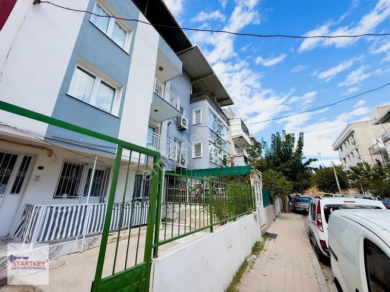 Startkey Artıdan Bayraklı Osmangazi Mahallesi Satılık 2+1 Daire — fotoğraf 26