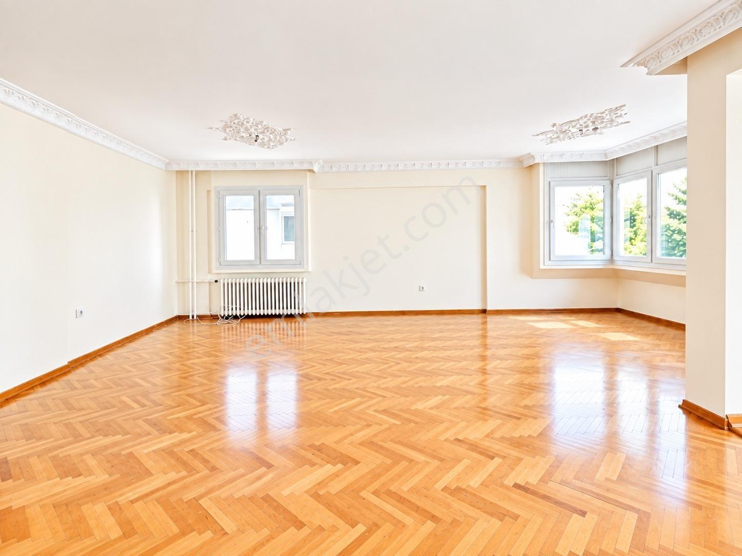 Göztepe Mithatpaşa Caddesinde | 192 M² | 4+1 | Satılık Daire — fotoğraf 5