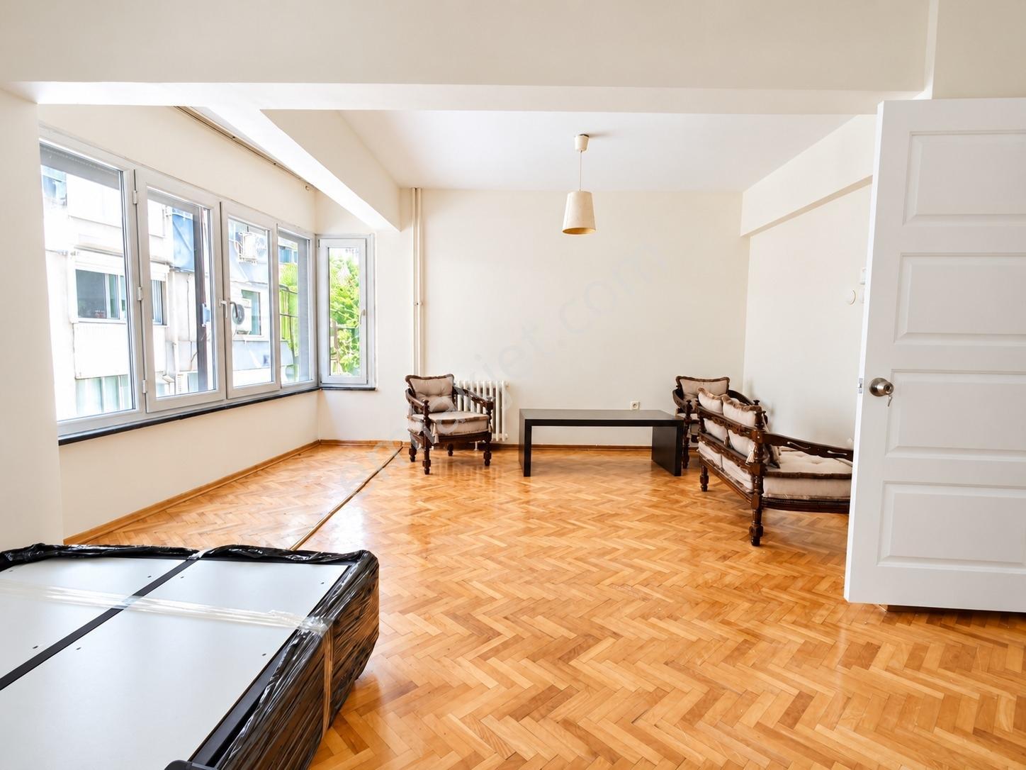 Göztepe Mithatpaşa Caddesinde | 192 M² | 4+1 | Satılık Daire — fotoğraf 30