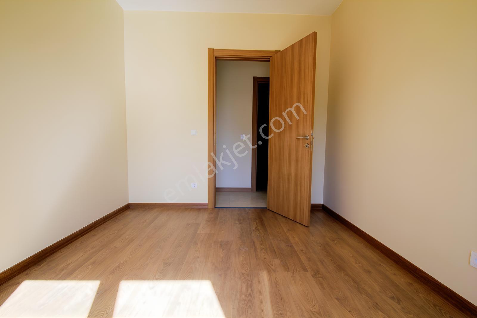 Çiğdem Emlak'tan Locamahalde Hiç Kullanılmamış Satılık 3+1 Daire — fotoğraf 21