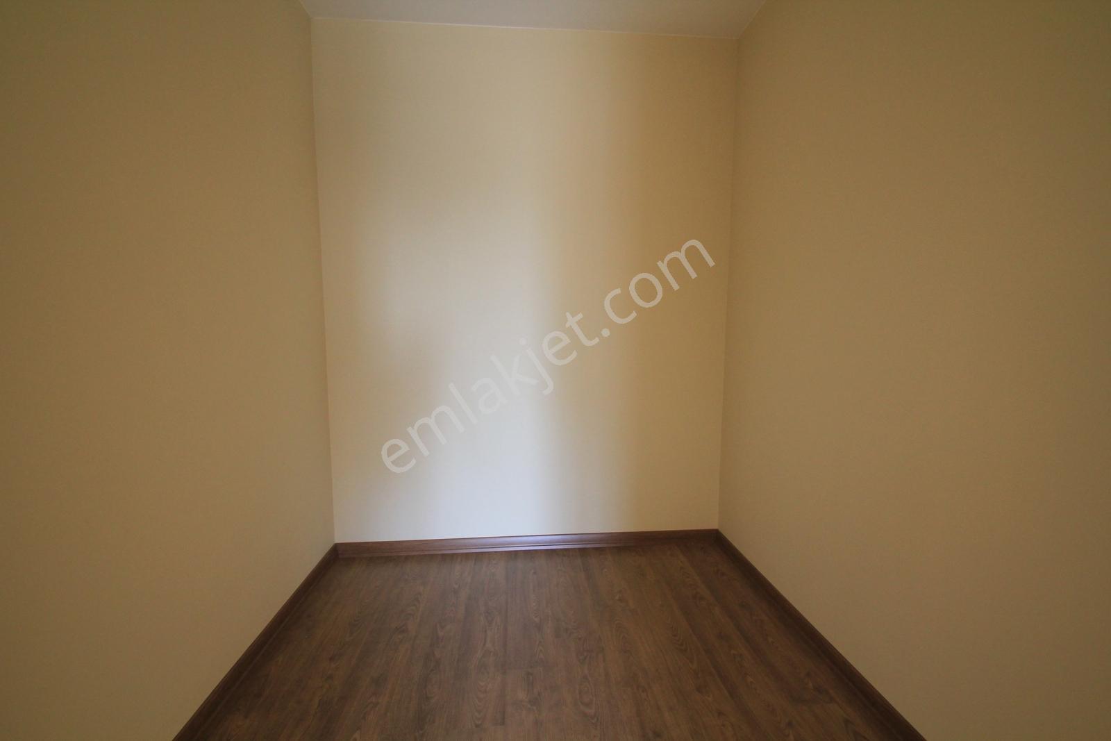 Çiğdem Emlak'tan Locamahalde Hiç Kullanılmamış Satılık 3+1 Daire — fotoğraf 24