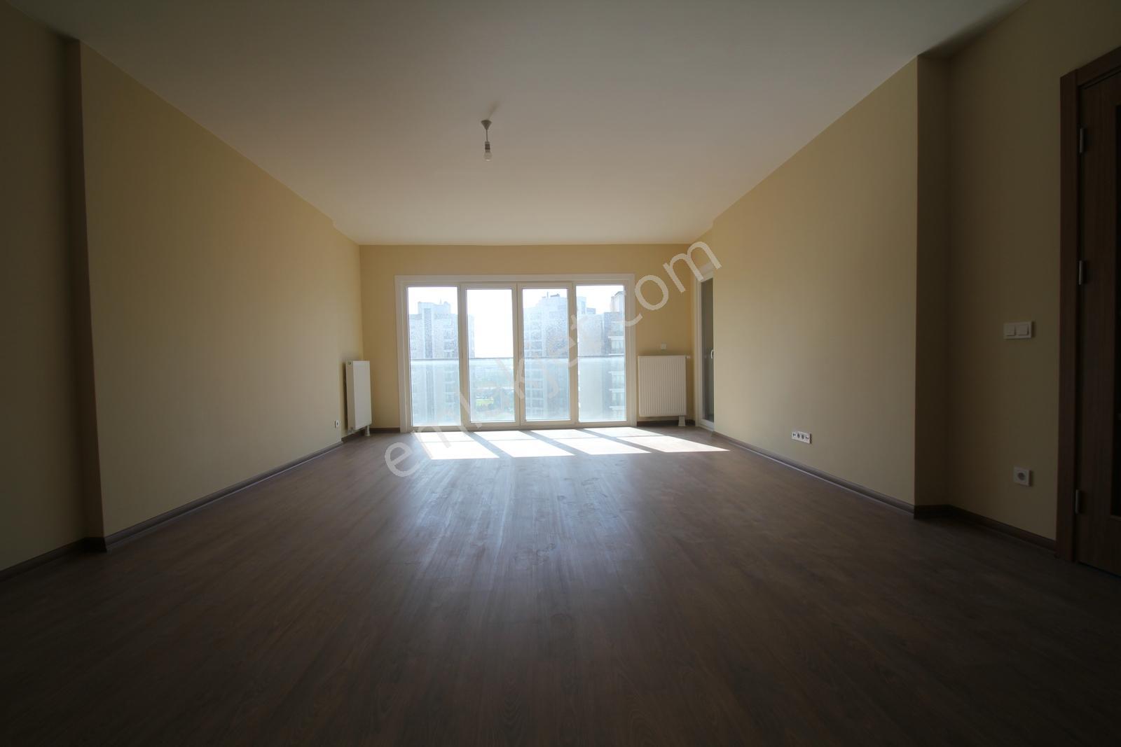 Çiğdem Emlak'tan Locamahalde Hiç Kullanılmamış Satılık 3+1 Daire — fotoğraf 32
