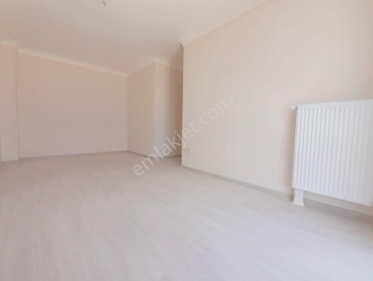 Mertcan'dan Havuzlu Güvenlikli Sitede Ara Kat 2+1 Daire — fotoğraf 9
