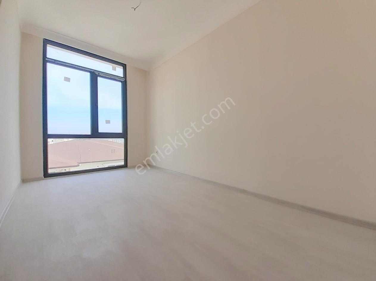 Mertcan'dan Havuzlu Güvenlikli Sitede Ara Kat 2+1 Daire — fotoğraf 10