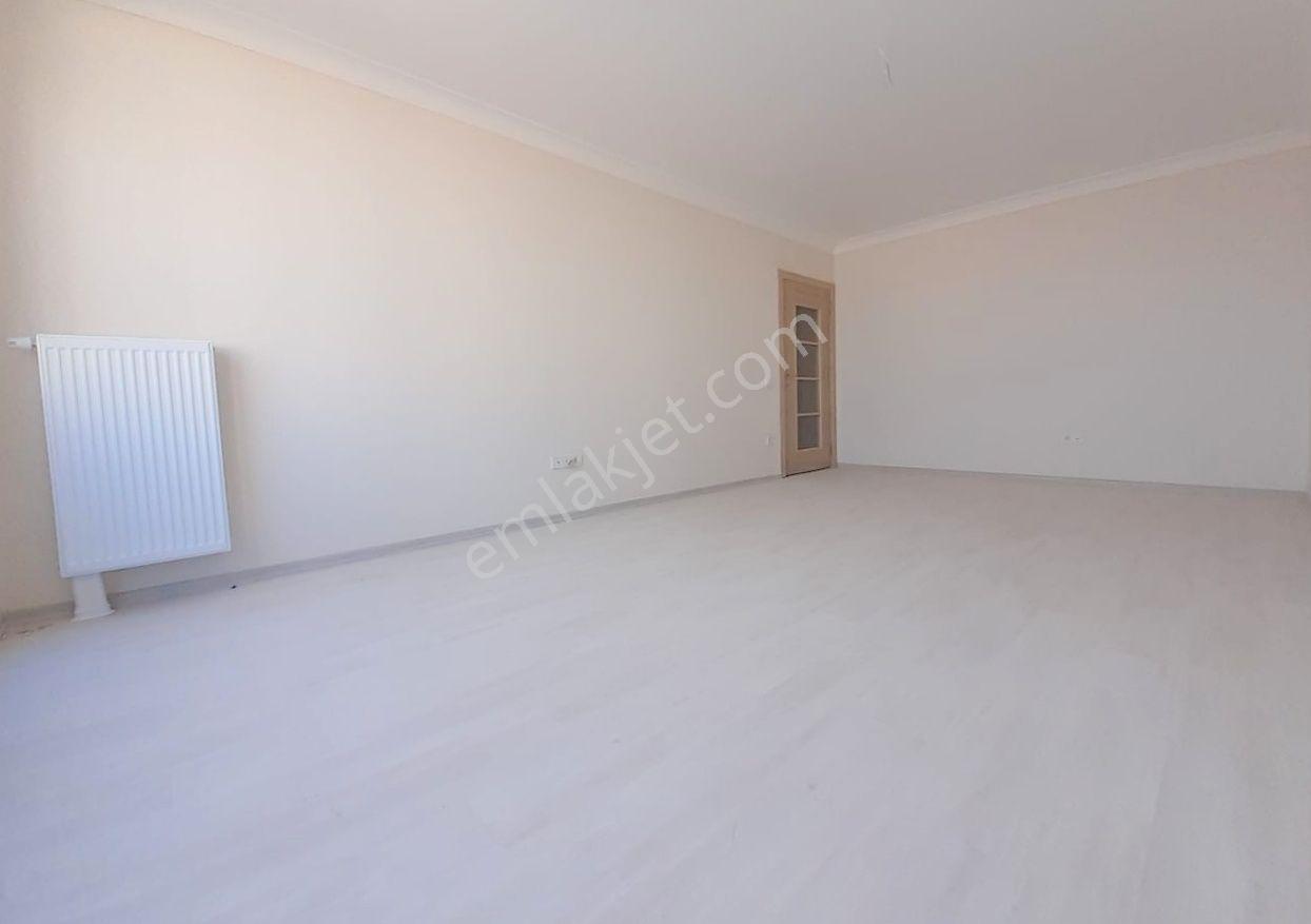 Mertcan'dan Havuzlu Güvenlikli Sitede Ara Kat 2+1 Daire — fotoğraf 11