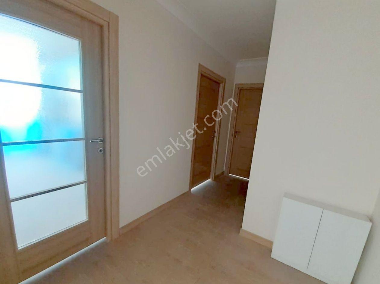 Mertcan'dan Havuzlu Güvenlikli Sitede Ara Kat 2+1 Daire — fotoğraf 16