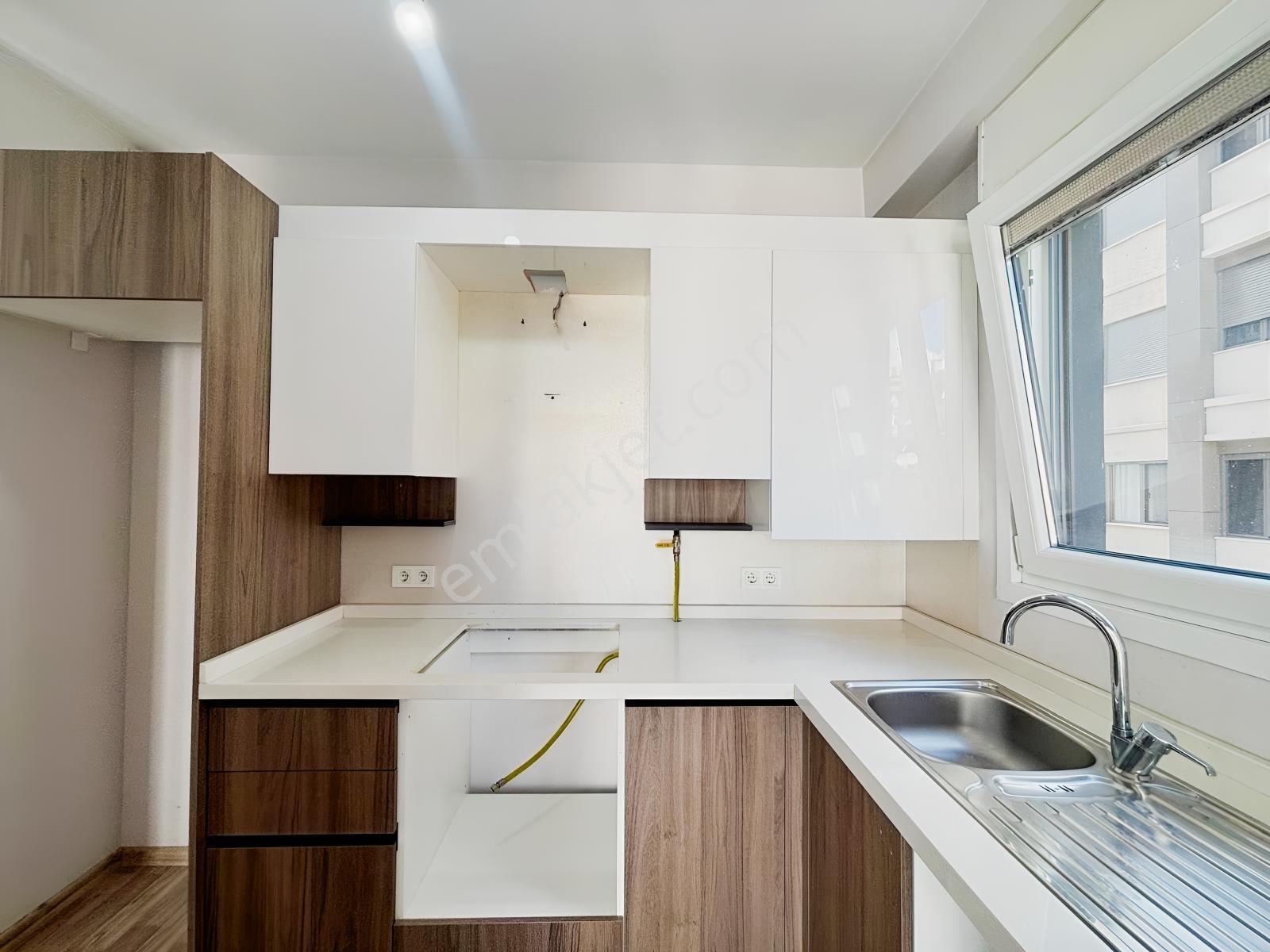 Poyraz'dan Feneryolu'nda Marmaraya Yakın 80 M2 2+1 Satılık Daire — fotoğraf 8