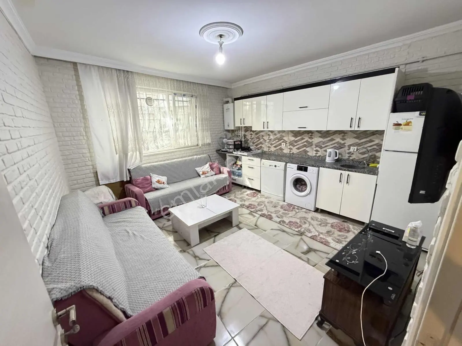 Cadde Dibinde Yeni Bina Full Eşyalı 1+1 Temiz Lüks Daire ..!!! — fotoğraf 4