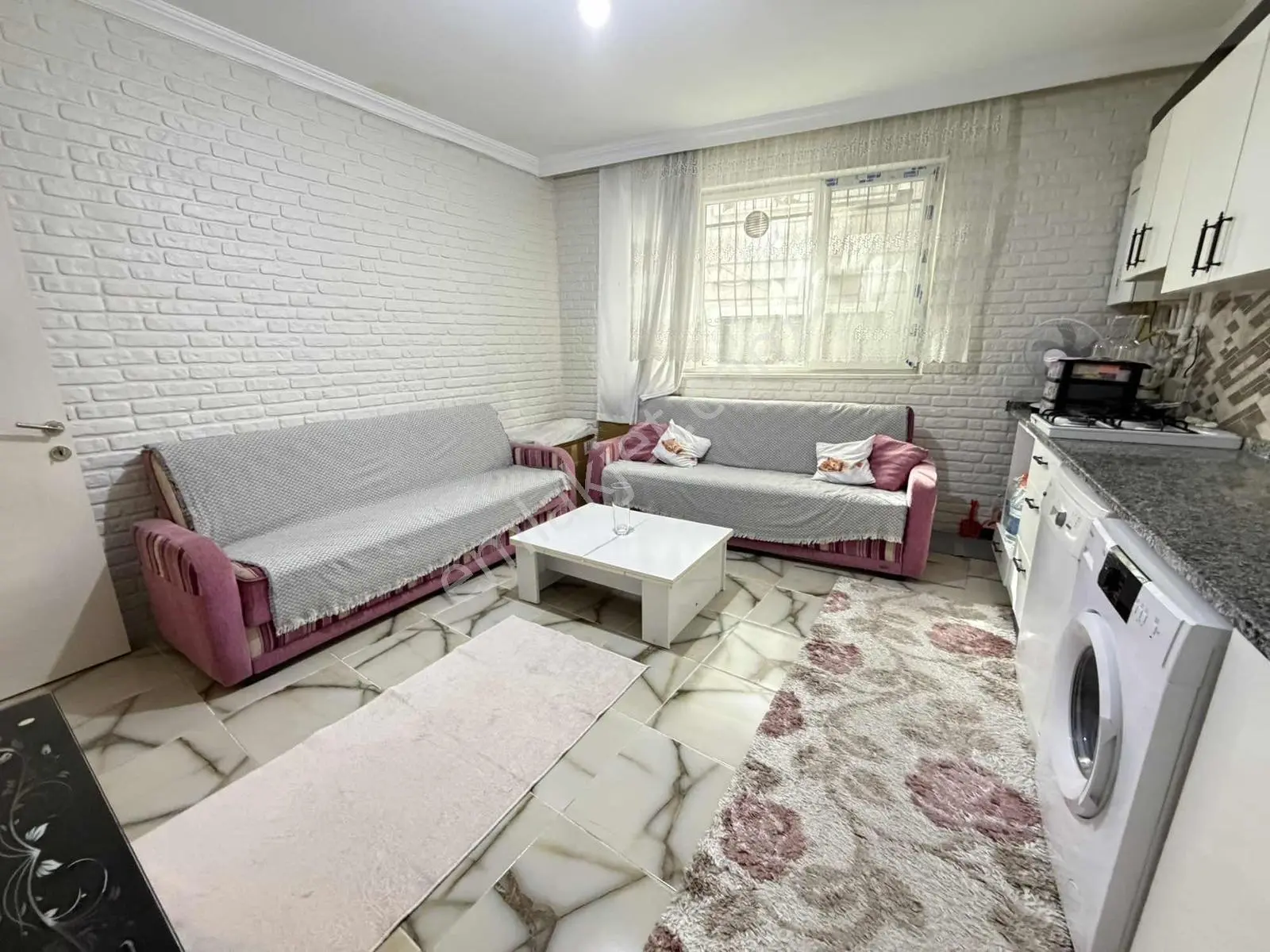 Cadde Dibinde Yeni Bina Full Eşyalı 1+1 Temiz Lüks Daire ..!!! — fotoğraf 8