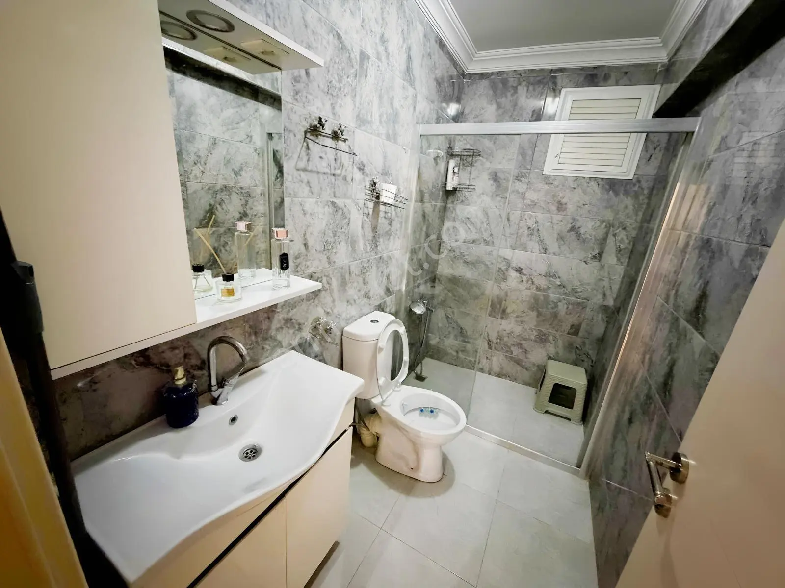 Cadde Dibinde Yeni Bina Full Eşyalı 1+1 Temiz Lüks Daire ..!!! — fotoğraf 16