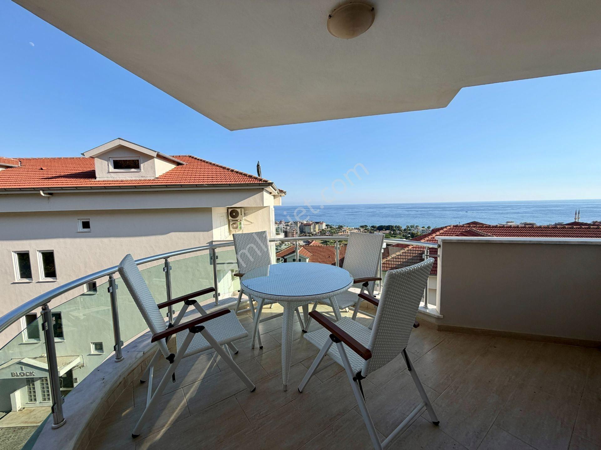 Alanya Kleopatra’Da Panoramik Deniz Manzaralı Full Eşyalı 3+1 Penthouse