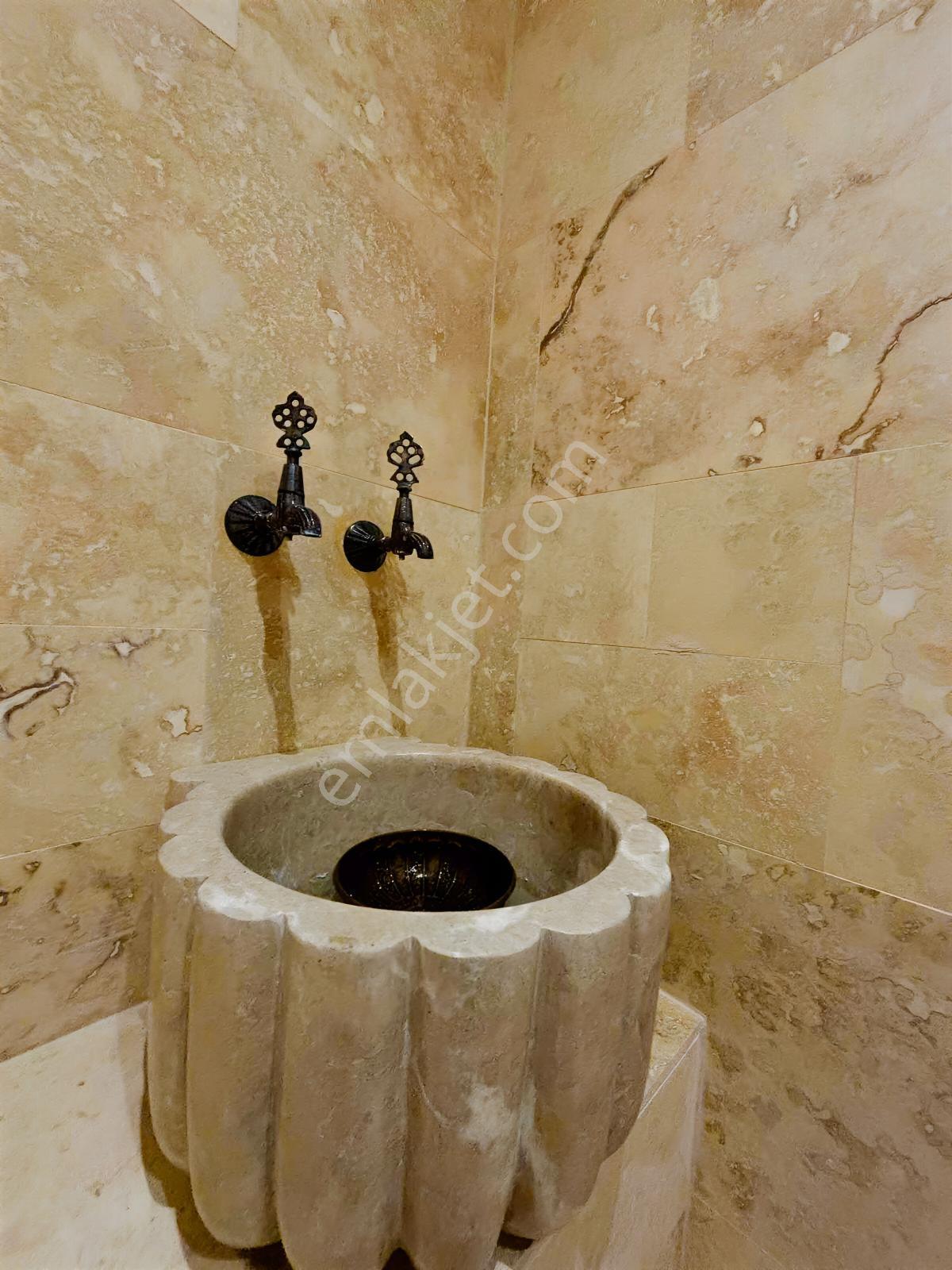 Views Emlak'tan Kuşadasında Müstakil Hamam Sauna Havuzlu Villa — fotoğraf 15