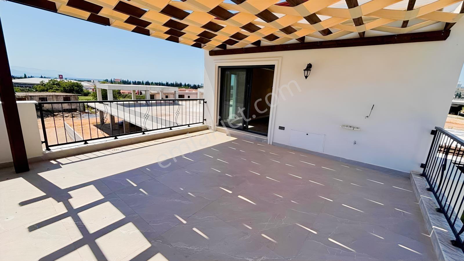 Views Emlak'tan Kuşadasında Müstakil Hamam Sauna Havuzlu Villa — fotoğraf 23