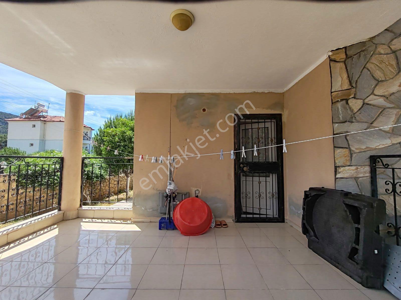 Merkezi Konumlu , Havuzlu Site İçi ,bahçe Kat 3+1 Daire — fotoğraf 11