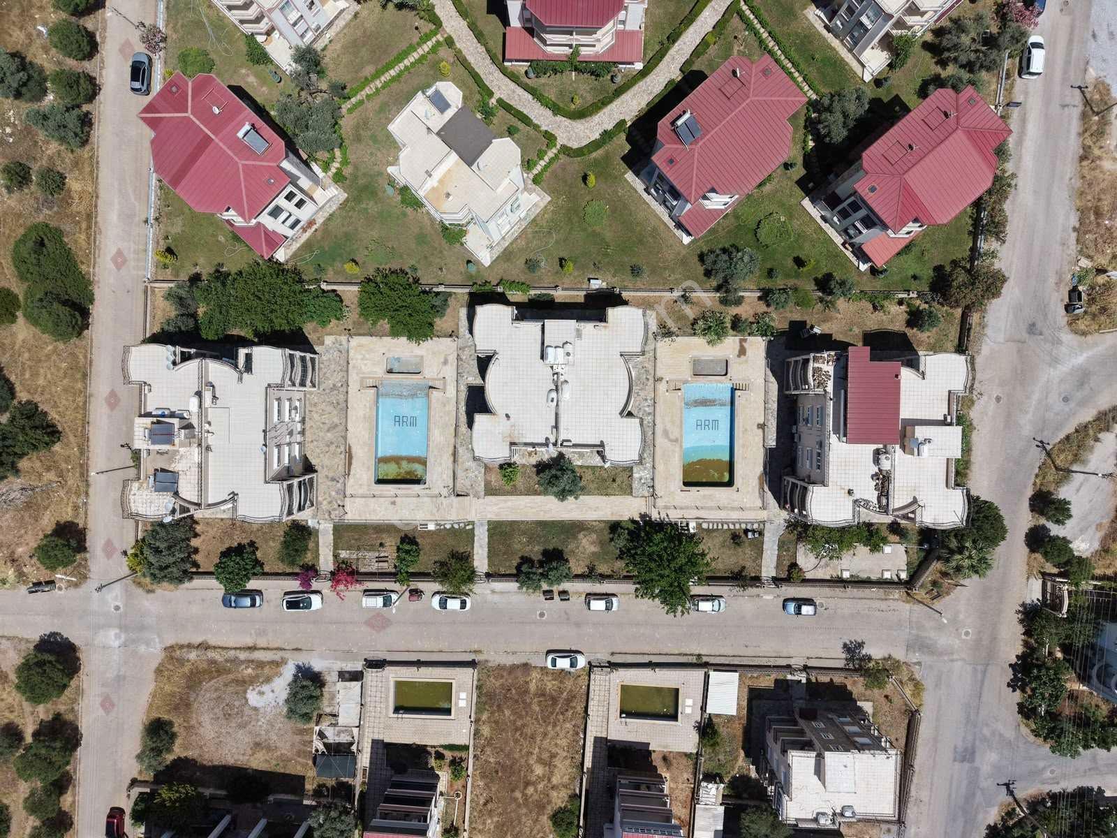 Merkezi Konumlu , Havuzlu Site İçi ,bahçe Kat 3+1 Daire — fotoğraf 26