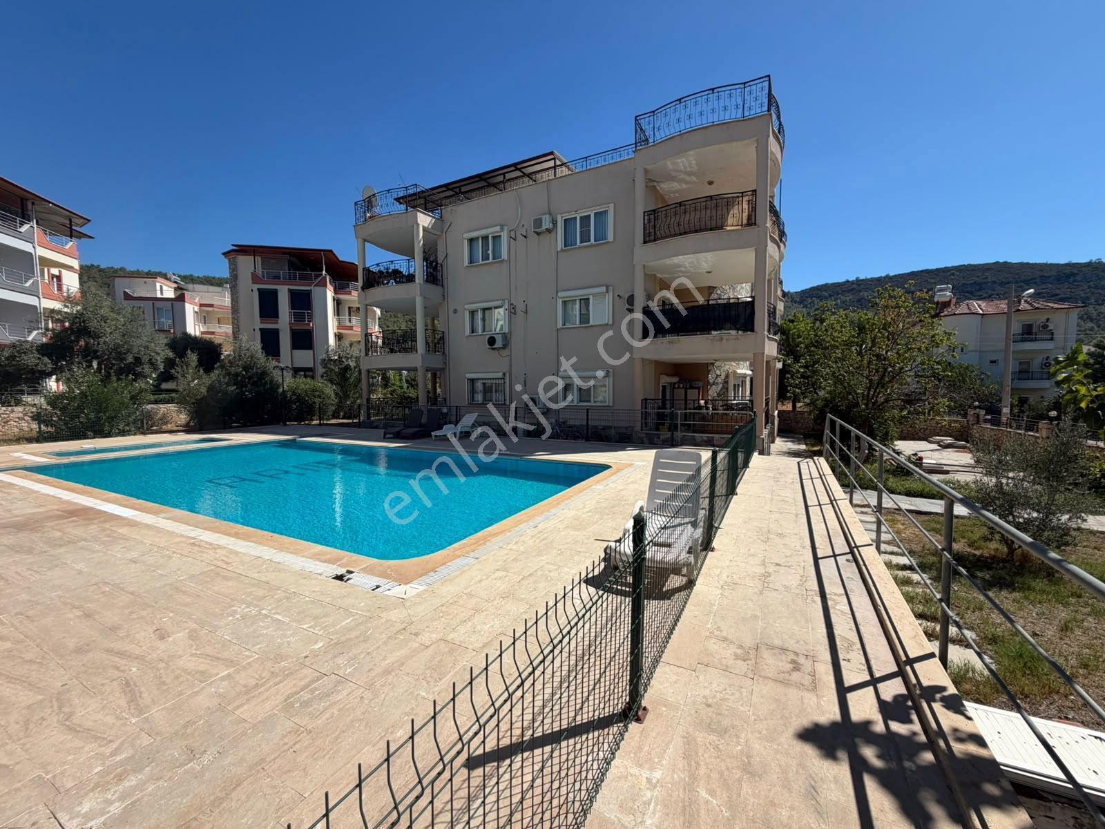 Merkezi Konumlu , Havuzlu Site İçi ,bahçe Kat 3+1 Daire — fotoğraf 31