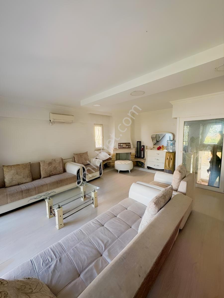 Kuşadası Merkezde Marinaya 2 Dakika | 8+1, 4 Katlı Bahçeli Villa — fotoğraf 12