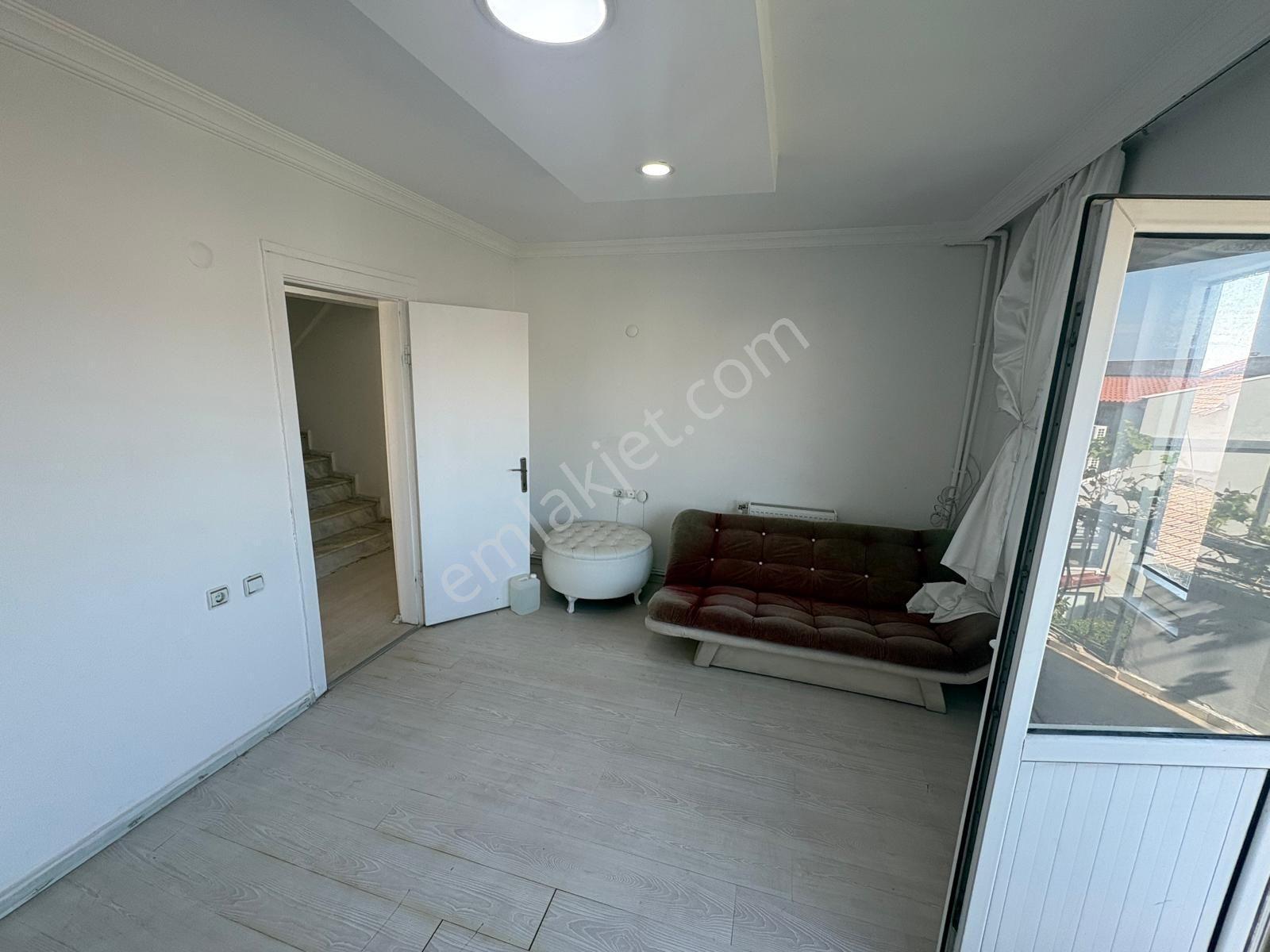 Kuşadası Merkezde Marinaya 2 Dakika | 8+1, 4 Katlı Bahçeli Villa — fotoğraf 15