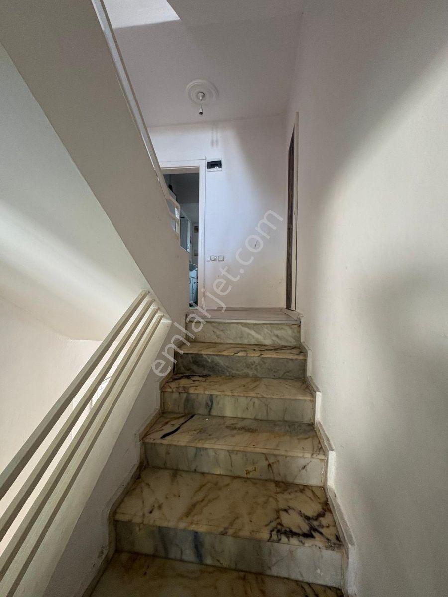 Kuşadası Merkezde Marinaya 2 Dakika | 8+1, 4 Katlı Bahçeli Villa — fotoğraf 16