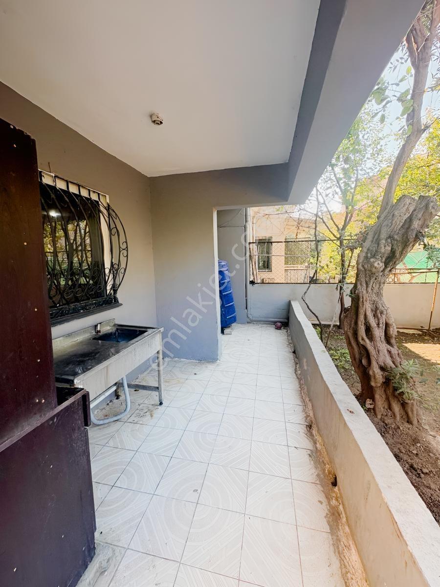 Kuşadası Merkezde Marinaya 2 Dakika | 8+1, 4 Katlı Bahçeli Villa — fotoğraf 23