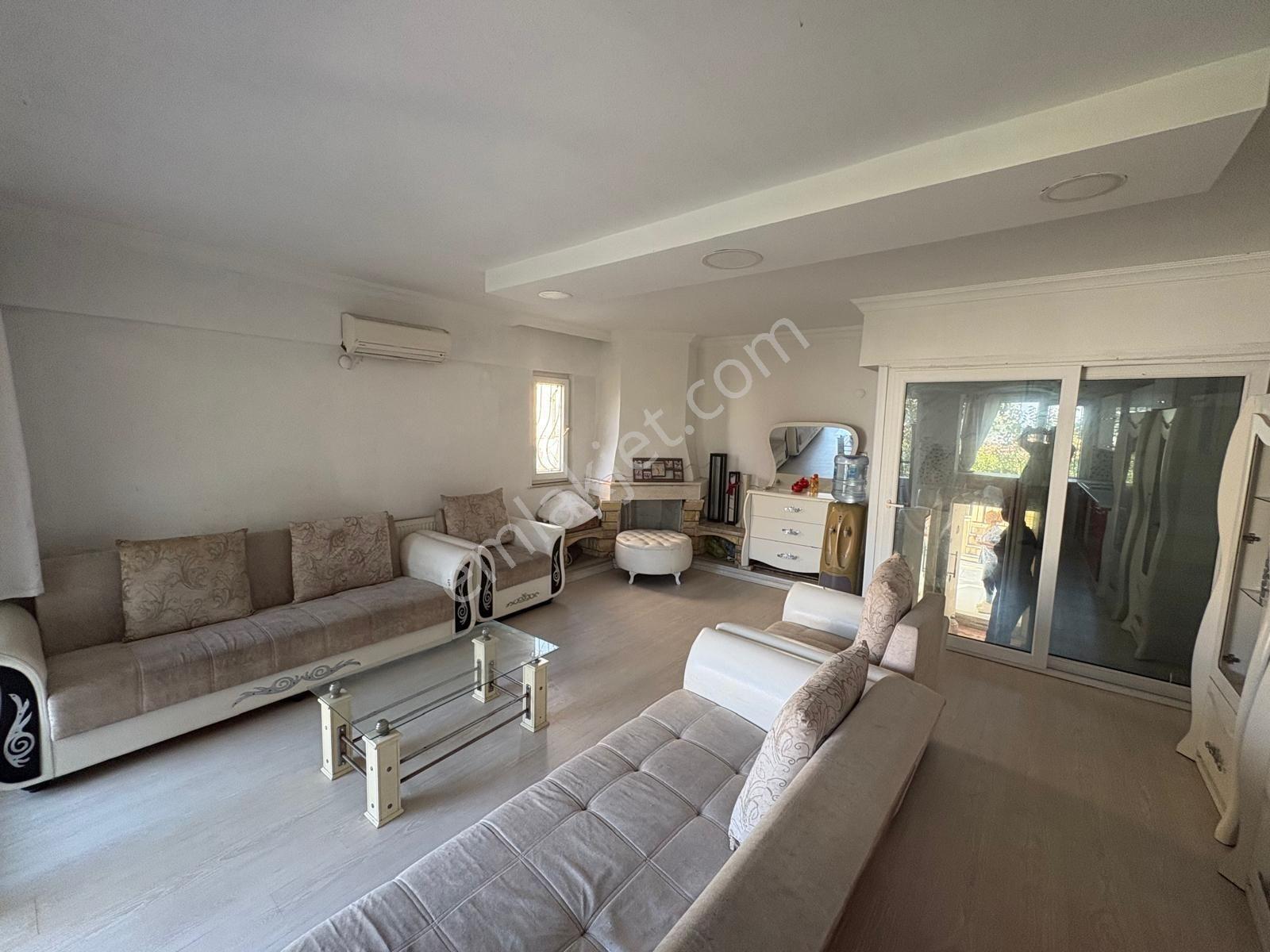 Kuşadası Merkezde Marinaya 2 Dakika | 8+1, 4 Katlı Bahçeli Villa — fotoğraf 29