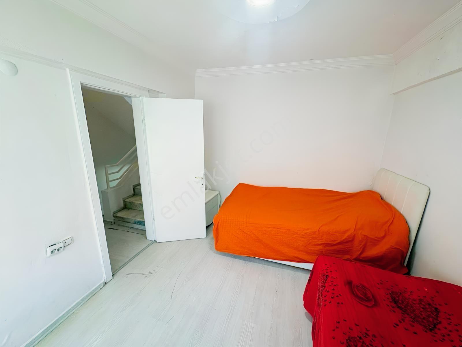 Kuşadası Merkezde Marinaya 2 Dakika | 8+1, 4 Katlı Bahçeli Villa — fotoğraf 34