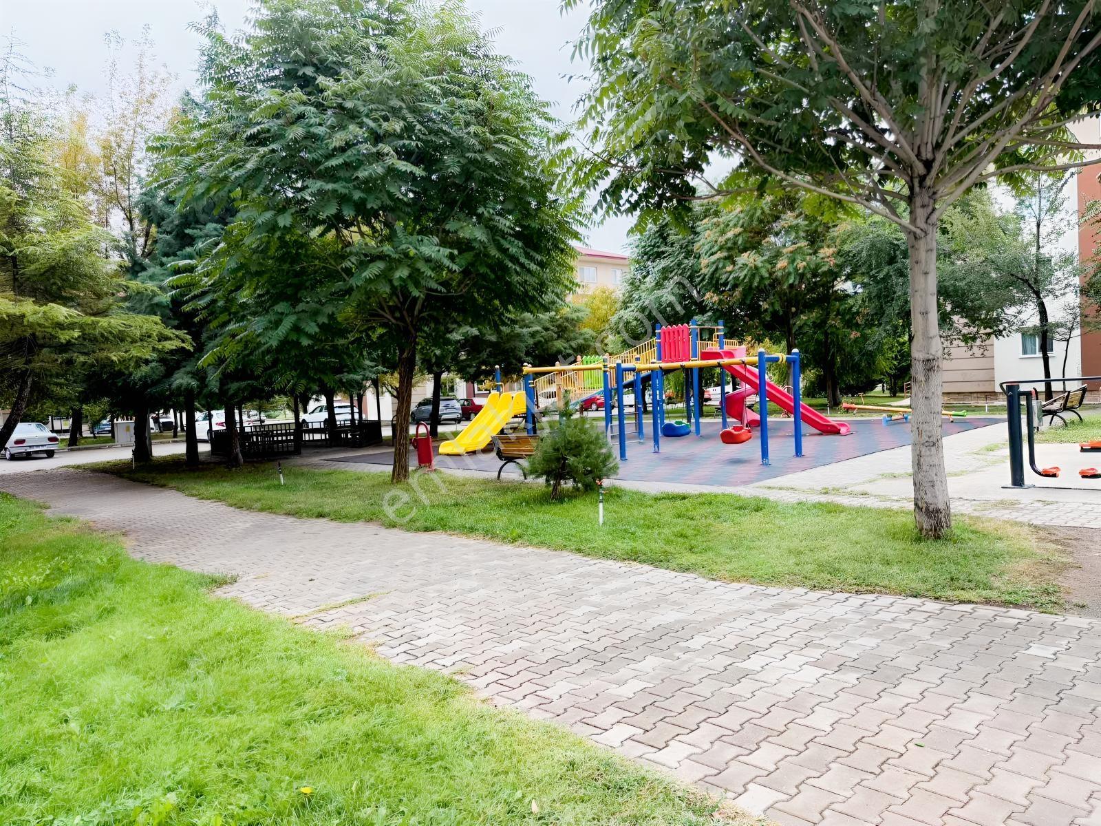 Remax Dem'den Taksim Toki Konutlarında Satılık 3+1 Daire — fotoğraf 3