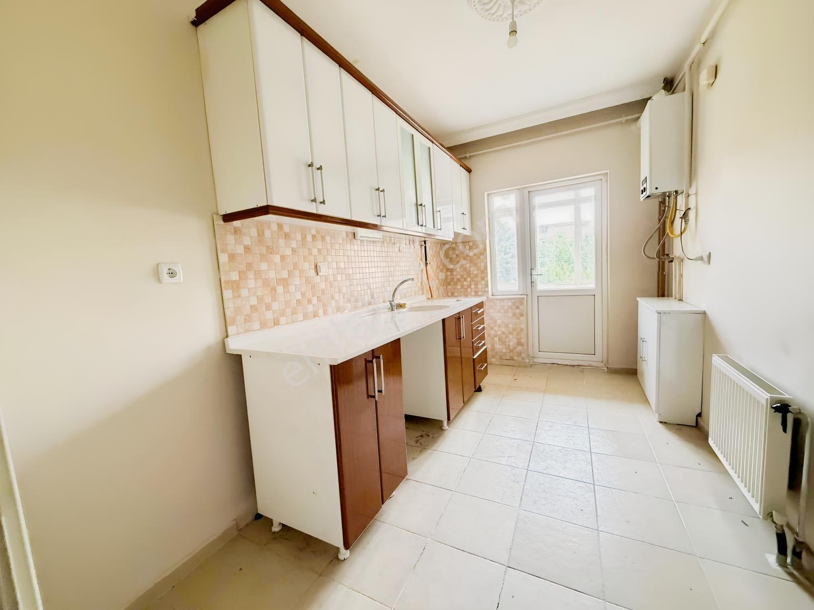 Remax Dem'den Taksim Toki Konutlarında Satılık 3+1 Daire — fotoğraf 9