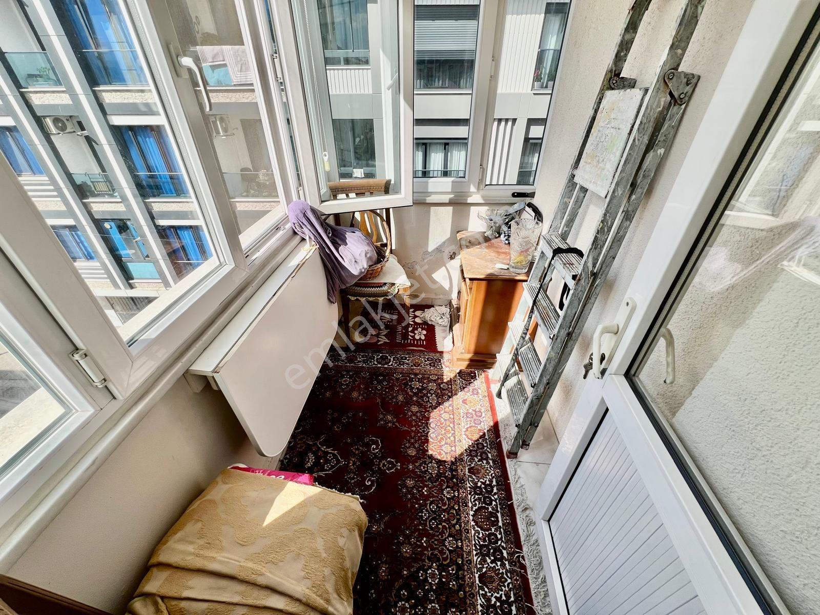 Seba'dan Kemalpaşa Mh 3+1 140m2 Masrafsız Çift Balkonlu 3.katt.. — fotoğraf 6