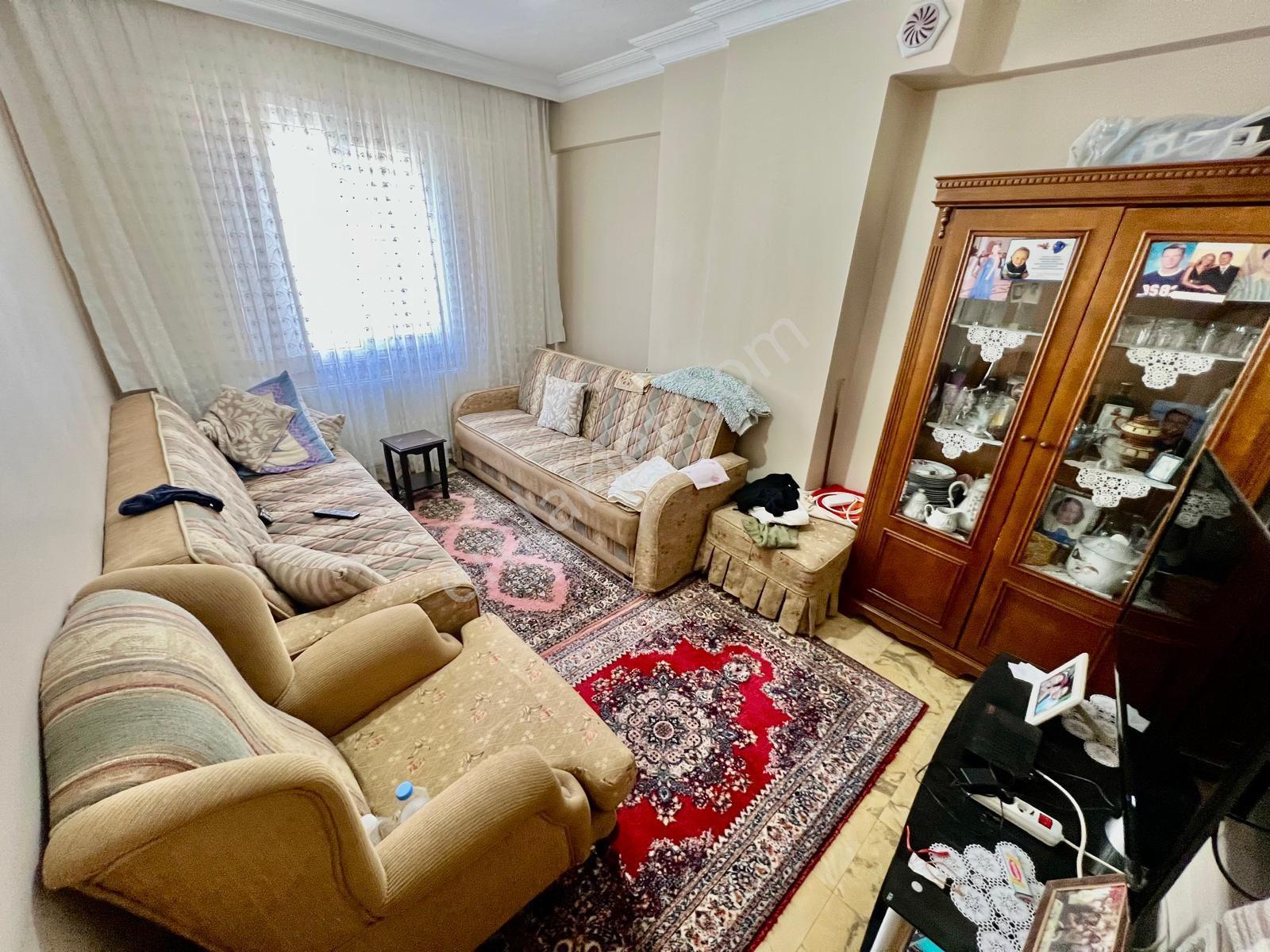 Seba'dan Kemalpaşa Mh 3+1 140m2 Masrafsız Çift Balkonlu 3.katt.. — fotoğraf 8