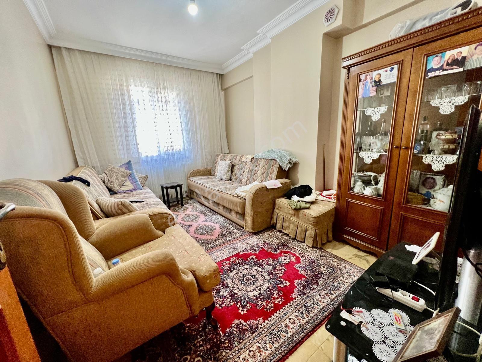 Seba'dan Kemalpaşa Mh 3+1 140m2 Masrafsız Çift Balkonlu 3.katt.. — fotoğraf 10