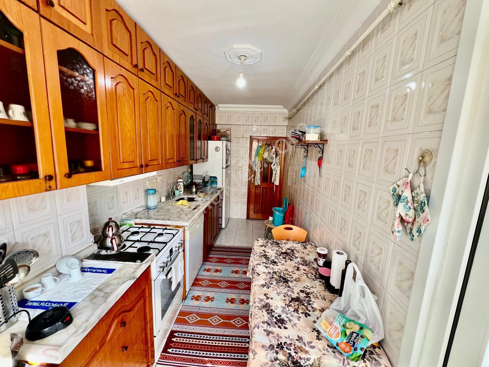 Seba'dan Kemalpaşa Mh 3+1 140m2 Masrafsız Çift Balkonlu 3.katt.. — fotoğraf 16