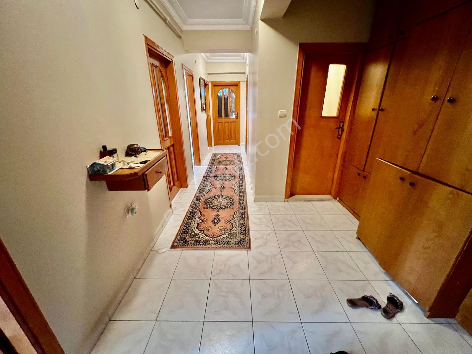 Seba'dan Kemalpaşa Mh 3+1 140m2 Masrafsız Çift Balkonlu 3.katt.. — fotoğraf 35