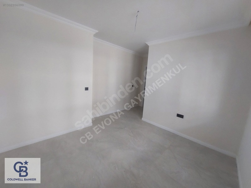 Evonadan Muradiye Havuzlu Site İçerisinde Kiralık 2+1 Daire — fotoğraf 7