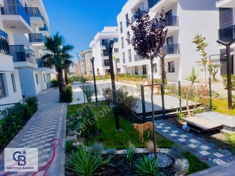 Evonadan Muradiye Havuzlu Site İçerisinde Kiralık 2+1 Daire — fotoğraf 9