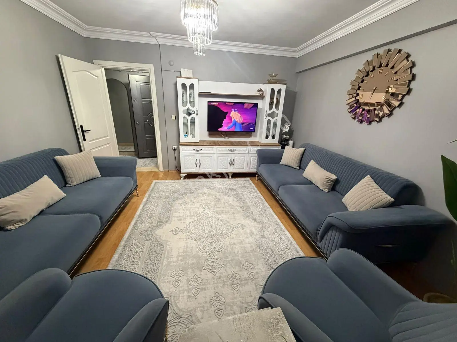 Bağcılar Tabya Caddeye Çok Yakın 2+1 95M2 Giriş Daire Kıredili — fotoğraf 8