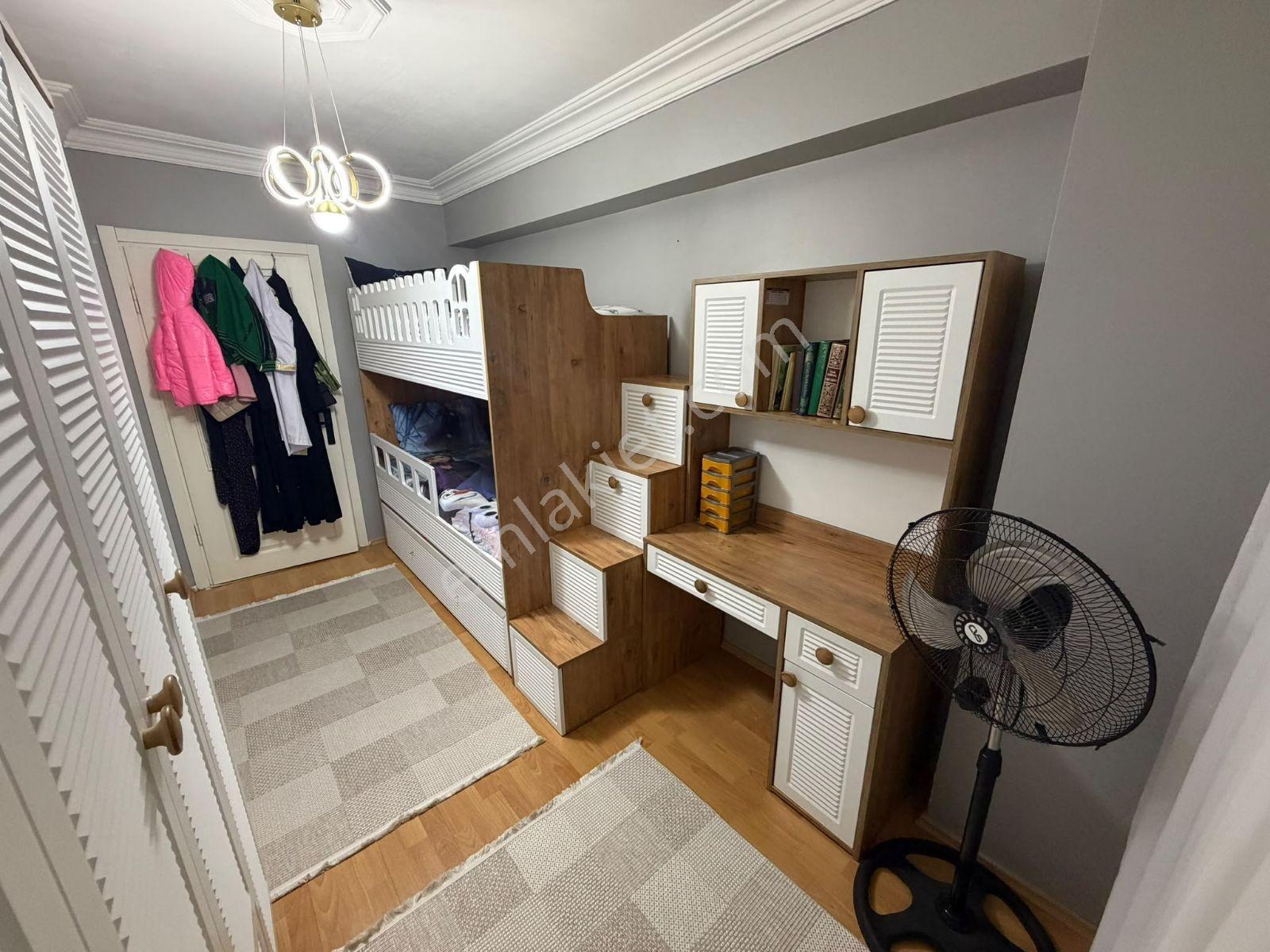 Bağcılar Tabya Caddeye Çok Yakın 2+1 95M2 Giriş Daire Kıredili — fotoğraf 20